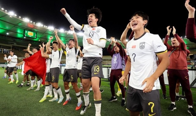 奇异果入口-真自信！篮球名嘴大胆预言：U23国足100%夺冠，日本队运气到头了